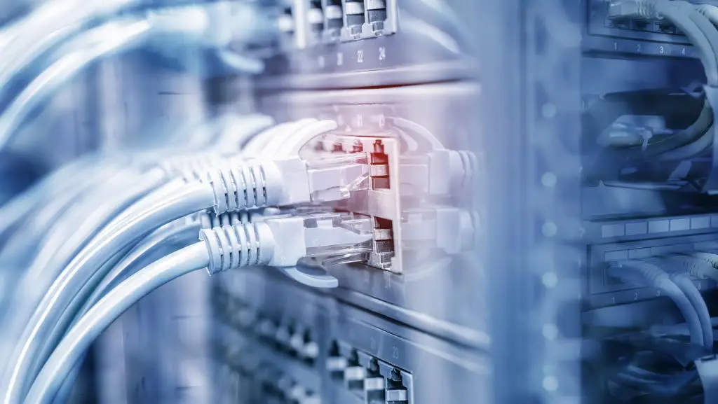 Network cable panel, switch in data center